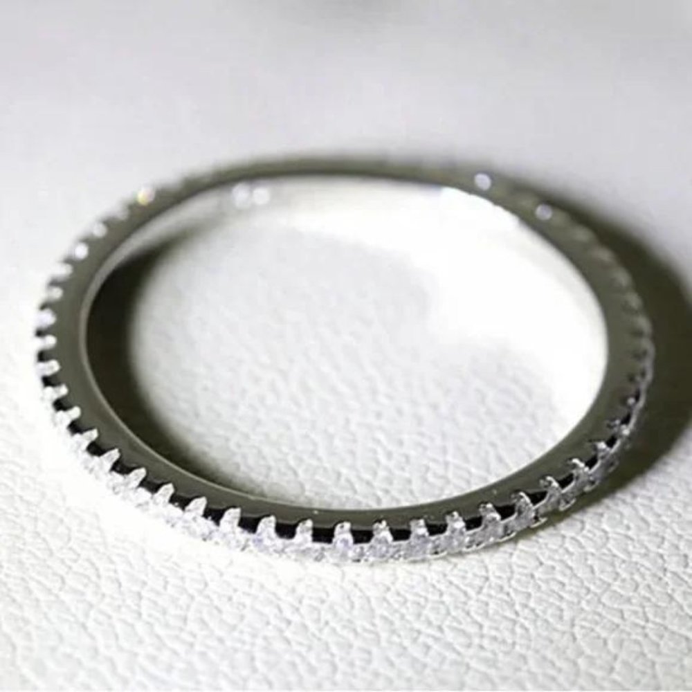 NEW FULL ETERNITY 925 STERLING SILVER DIAMOND RING, CUTE RING, SHINY RING. - Picture 5 of 5